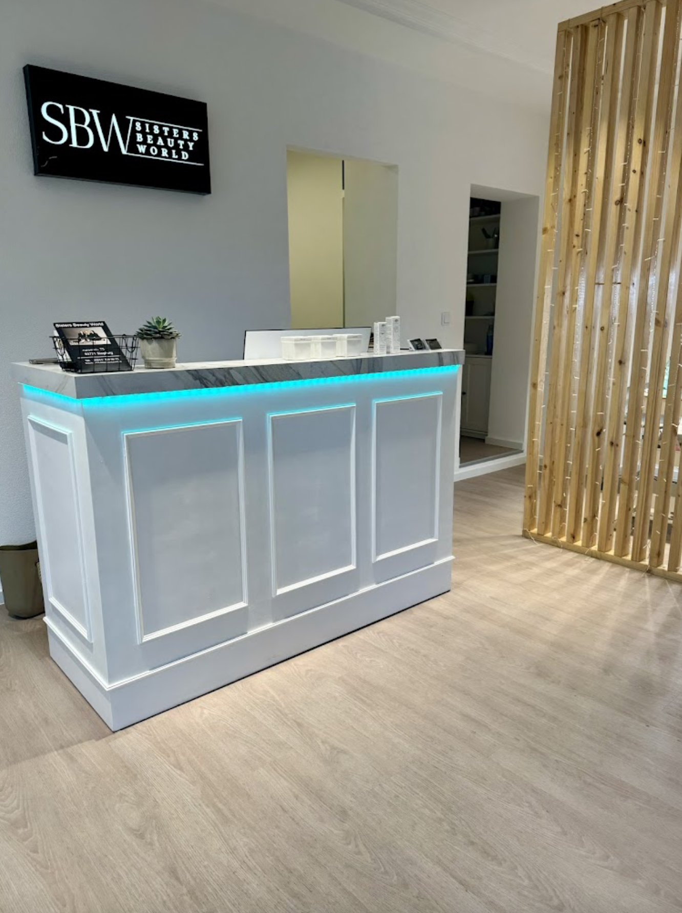 Sisters Beauty World — Studio in Siegburg